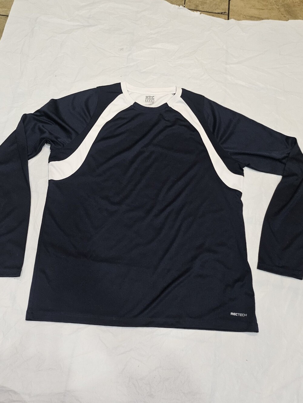 Old Navy Rec Tech Men's Navy Long-Sleeve Sport Tee with White Contrast Panels.